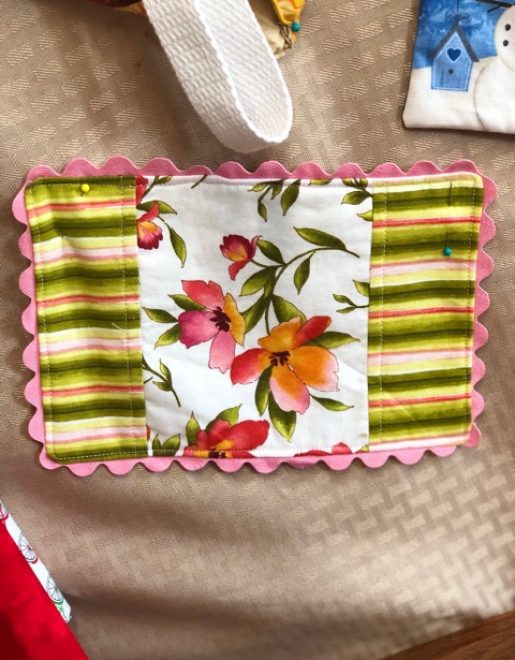 8C42F3F1-0C6E-4242-BAE2-EE5E7A4263F3